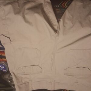 Lee Men's Light Tan Cargo Shorts